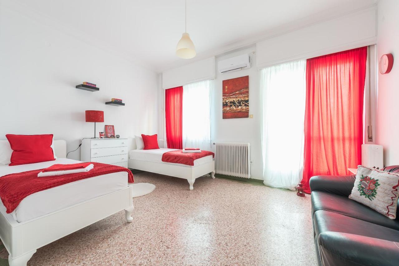 Private Rooms Athens - Shared Bathroom Екстериор снимка