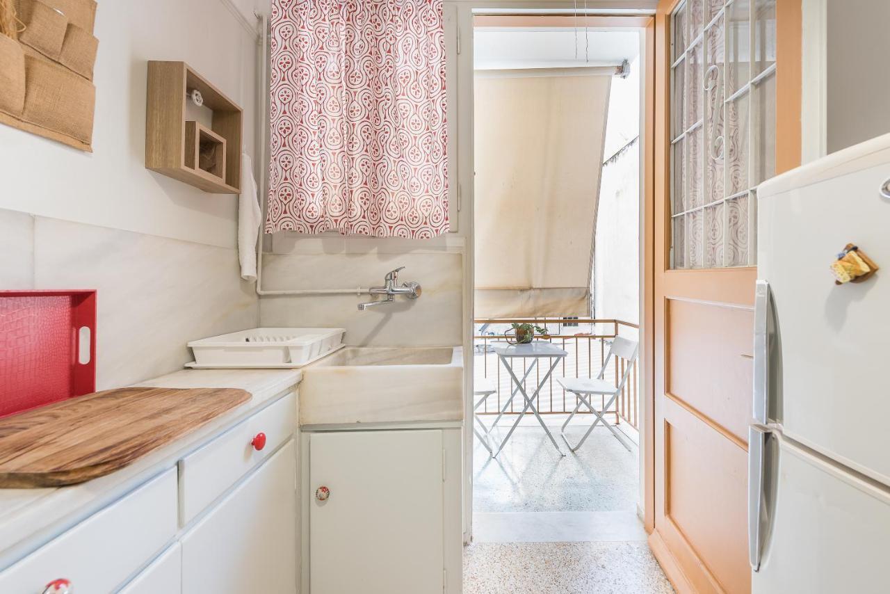 Private Rooms Athens - Shared Bathroom Екстериор снимка